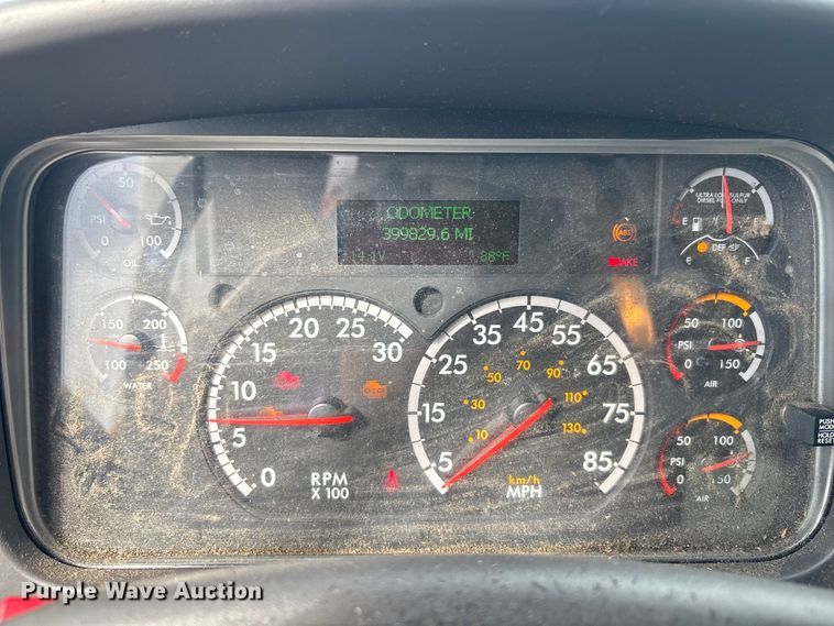 image for item YA1044 2018 Freightliner Business Class M2  box truck