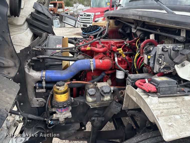 image for item YA1044 2018 Freightliner Business Class M2  box truck