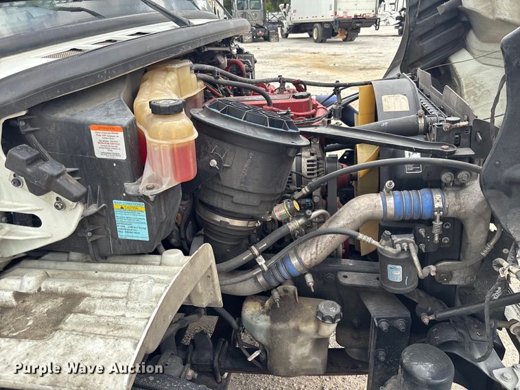 image for item YA1044 2018 Freightliner Business Class M2  box truck