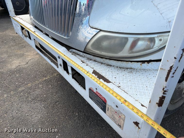 image for item YA1256 2011 International 4300 forestry bucket truck