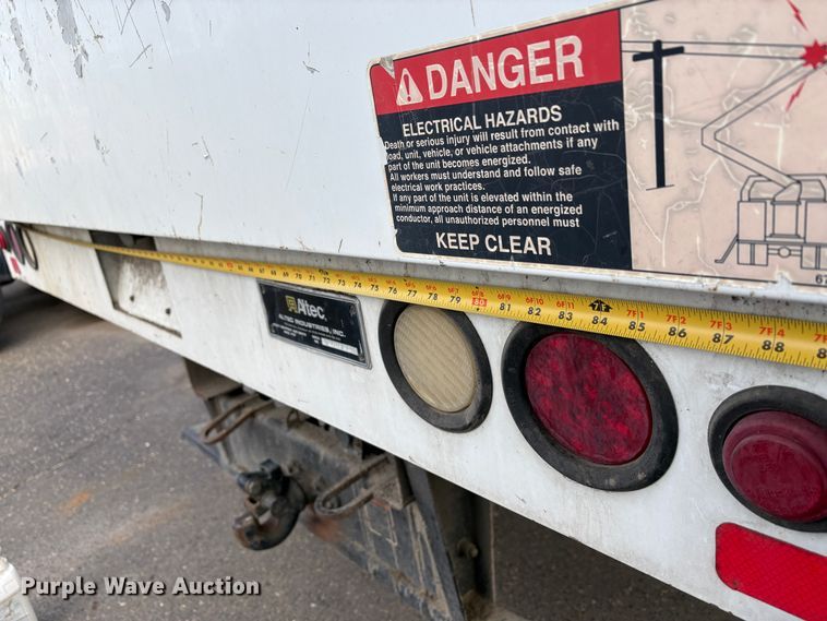 image for item YA1256 2011 International 4300 forestry bucket truck