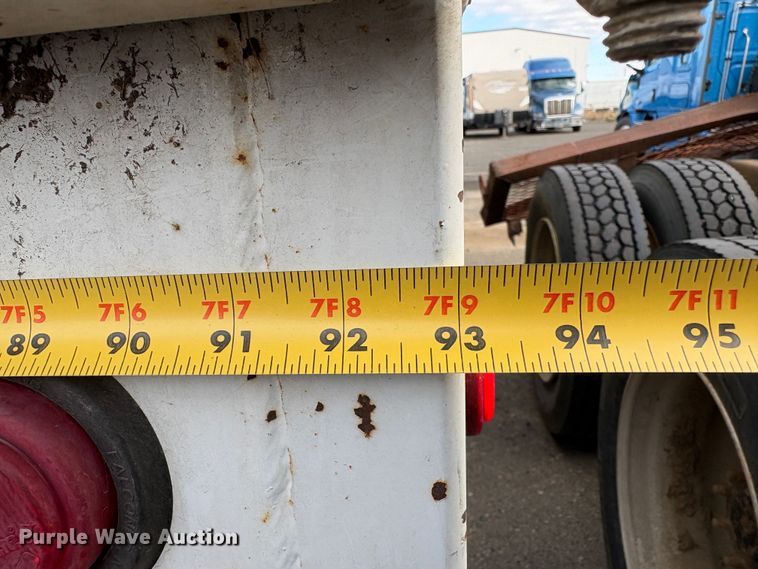 image for item YA1256 2011 International 4300 forestry bucket truck