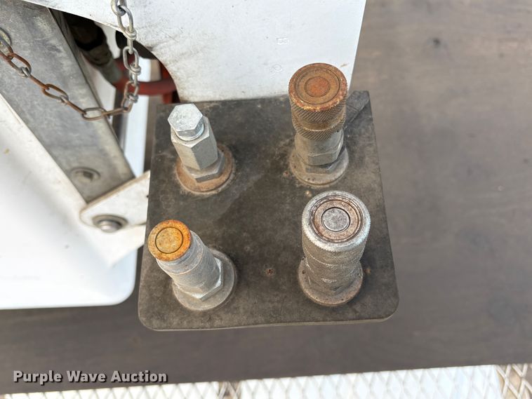 image for item YA1256 2011 International 4300 forestry bucket truck