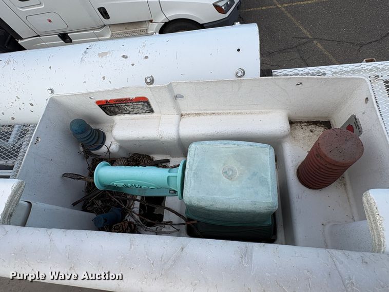 image for item YA1256 2011 International 4300 forestry bucket truck