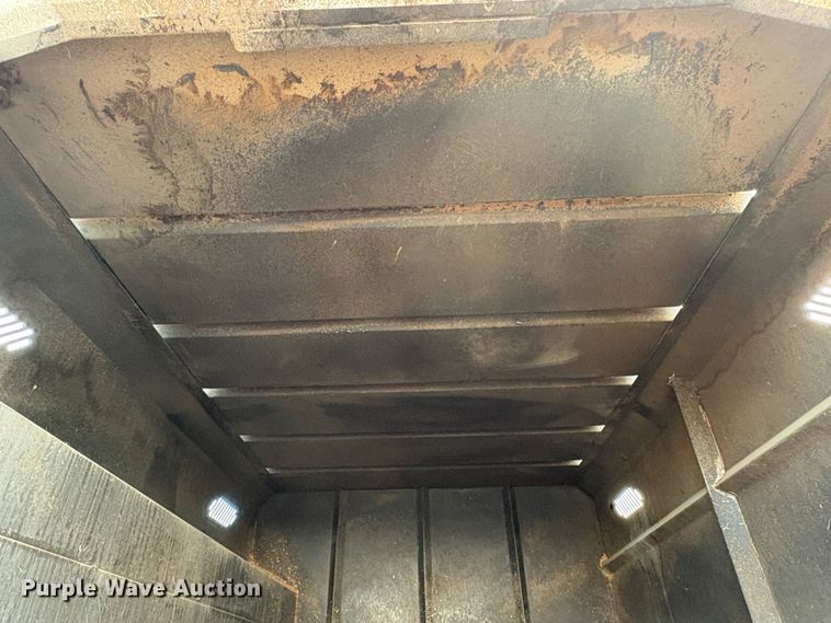 image for item YA1256 2011 International 4300 forestry bucket truck