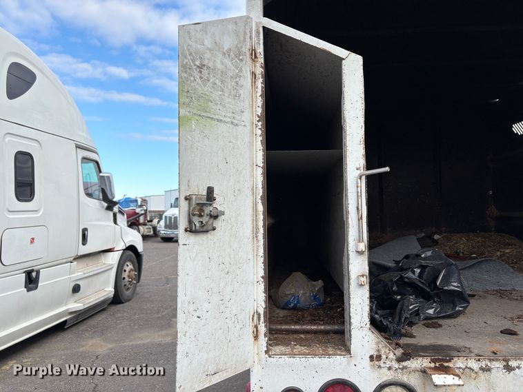 image for item YA1256 2011 International 4300 forestry bucket truck