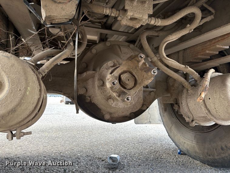 image for item YA1256 2011 International 4300 forestry bucket truck