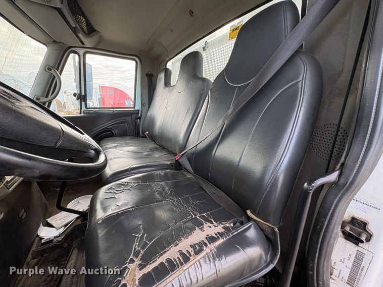 image for item YA1256 2011 International 4300 forestry bucket truck