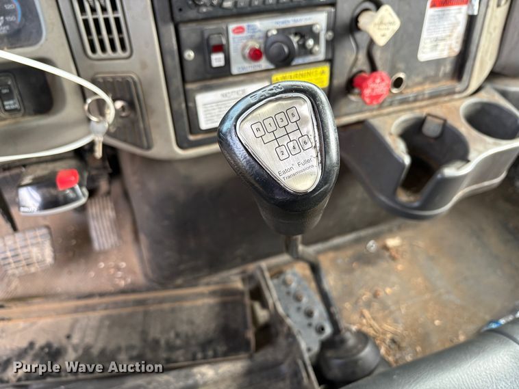 image for item YA1256 2011 International 4300 forestry bucket truck