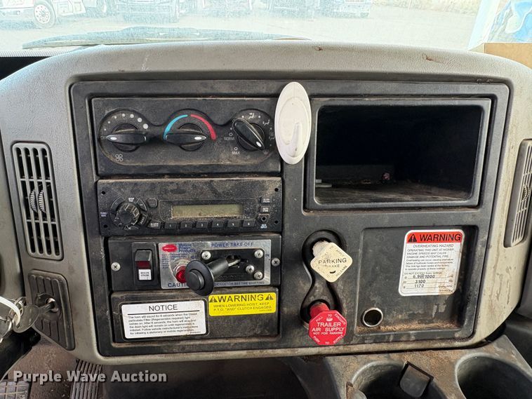 image for item YA1256 2011 International 4300 forestry bucket truck