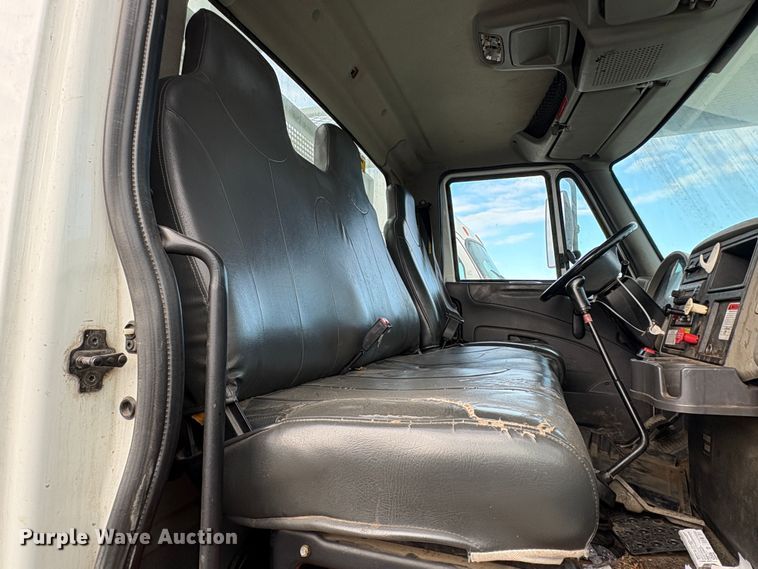 image for item YA1256 2011 International 4300 forestry bucket truck