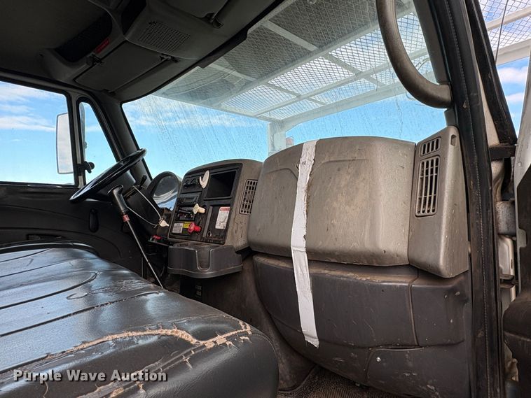 image for item YA1256 2011 International 4300 forestry bucket truck