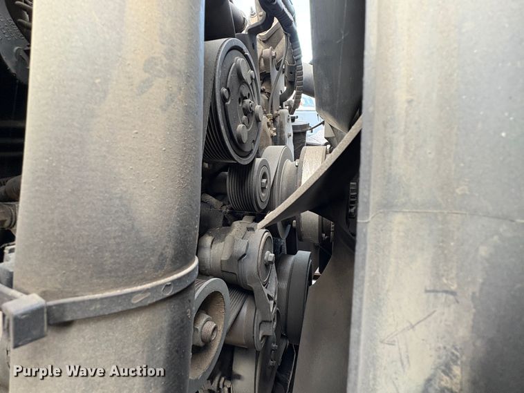 image for item YA1256 2011 International 4300 forestry bucket truck