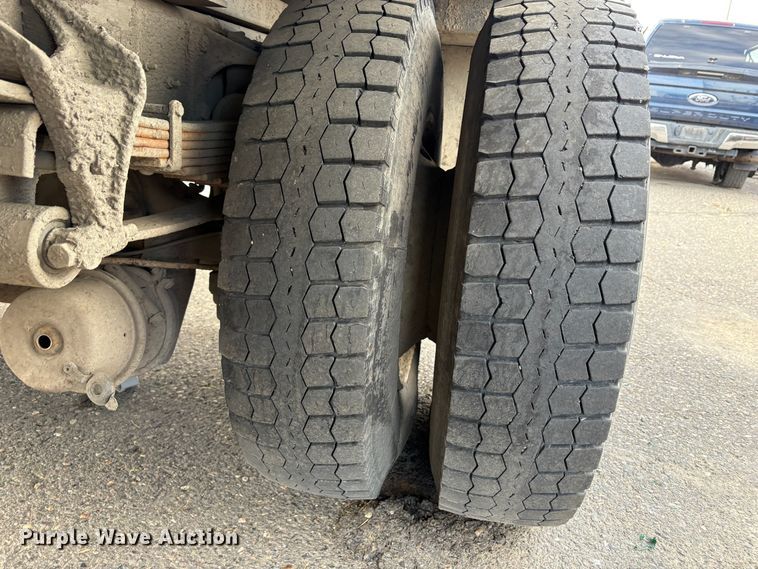 image for item YA1256 2011 International 4300 forestry bucket truck