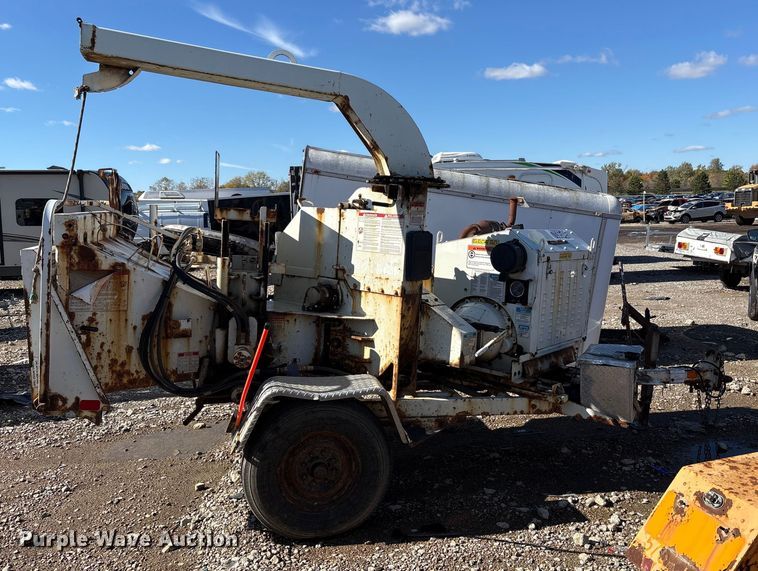 image for item YA1282 2017 Bandit 200UC wood chipper