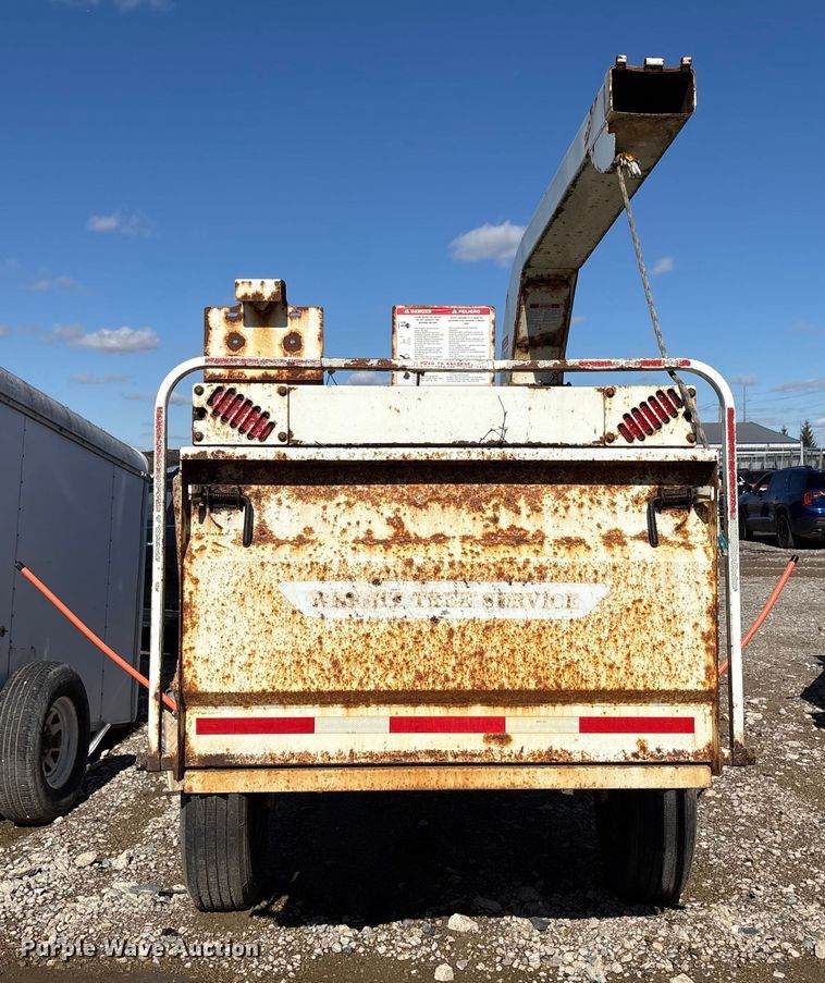 image for item YA1282 2017 Bandit 200UC wood chipper