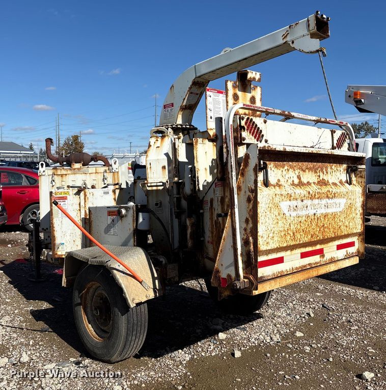 image for item YA1282 2017 Bandit 200UC wood chipper