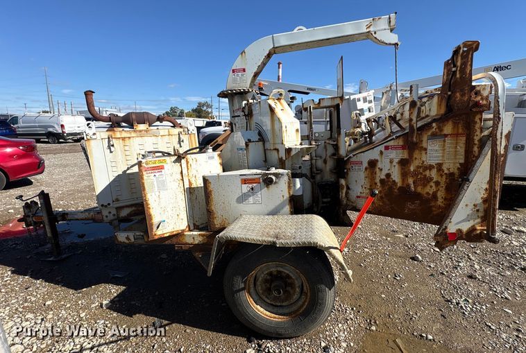 image for item YA1282 2017 Bandit 200UC wood chipper