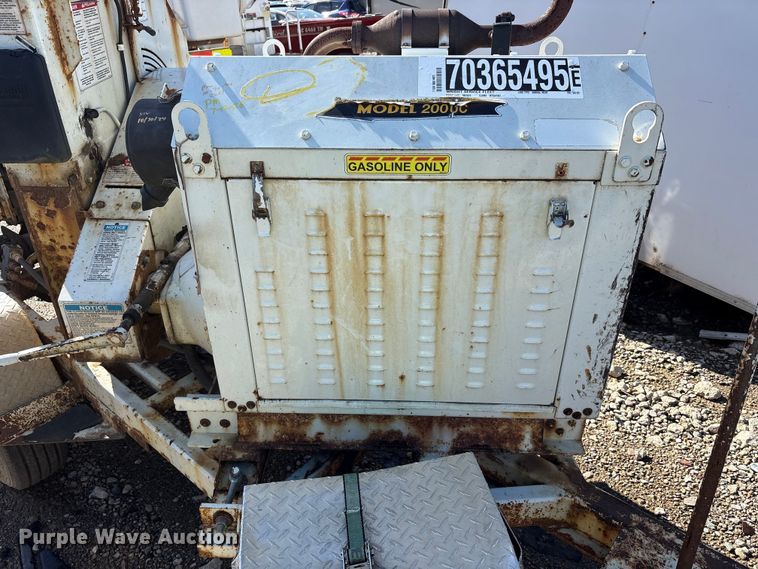 image for item YA1282 2017 Bandit 200UC wood chipper