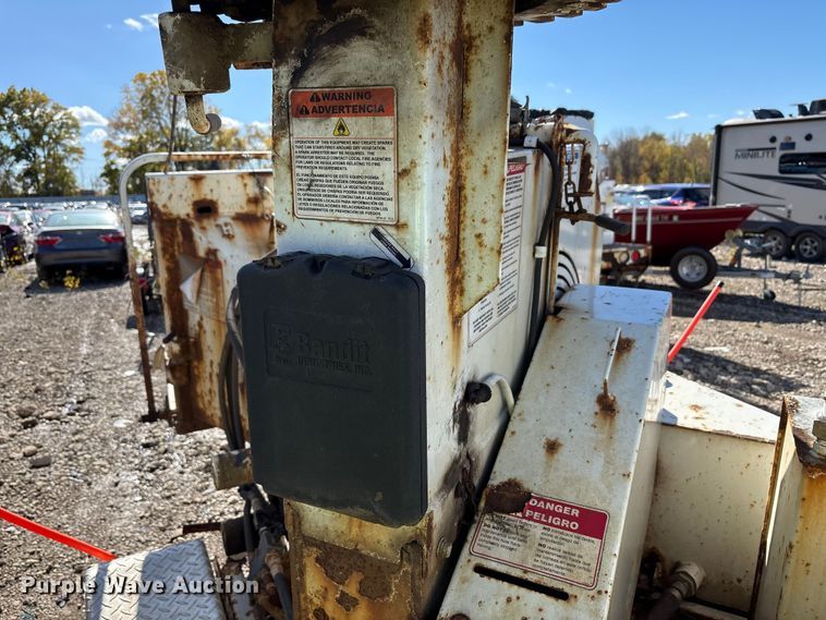 image for item YA1282 2017 Bandit 200UC wood chipper