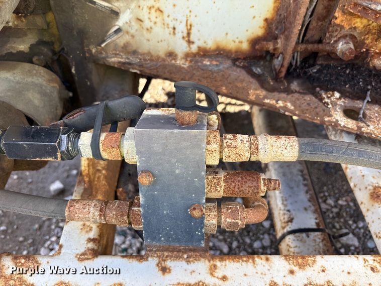 image for item YA1282 2017 Bandit 200UC wood chipper