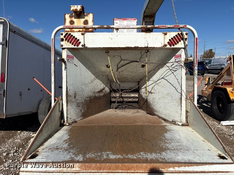 image for item YA1282 2017 Bandit 200UC wood chipper