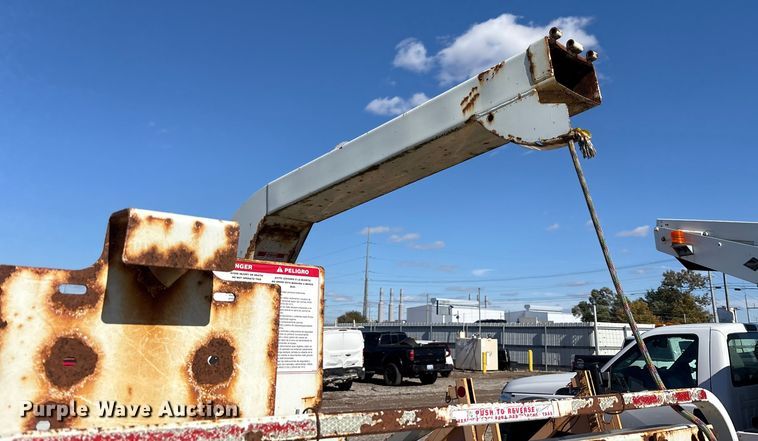 image for item YA1282 2017 Bandit 200UC wood chipper