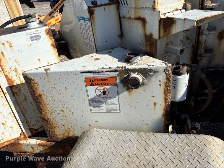 image for item YA1282 2017 Bandit 200UC wood chipper