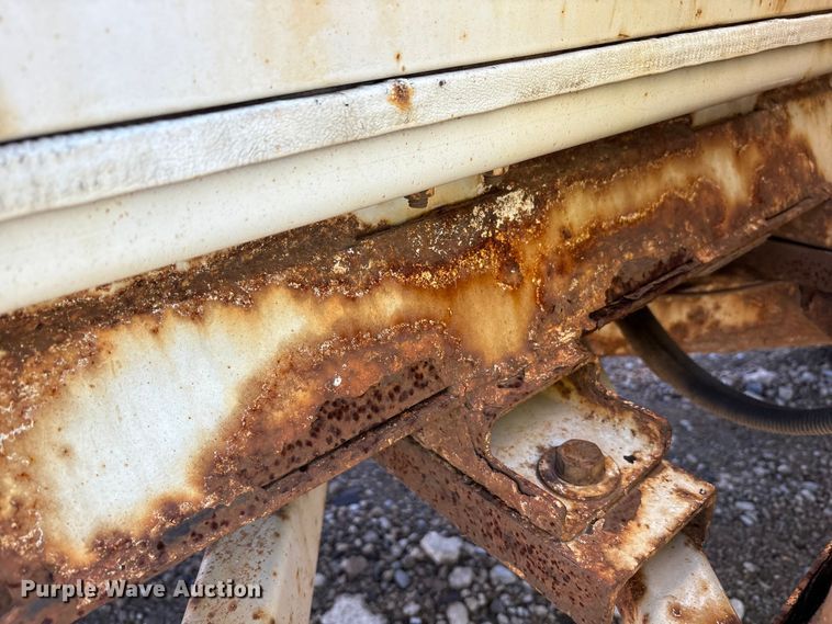 image for item YA1282 2017 Bandit 200UC wood chipper