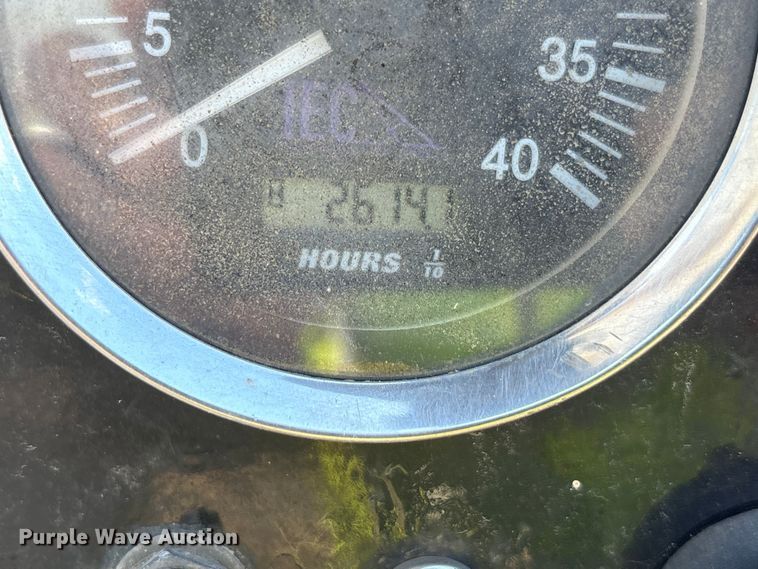 image for item YA1282 2017 Bandit 200UC wood chipper