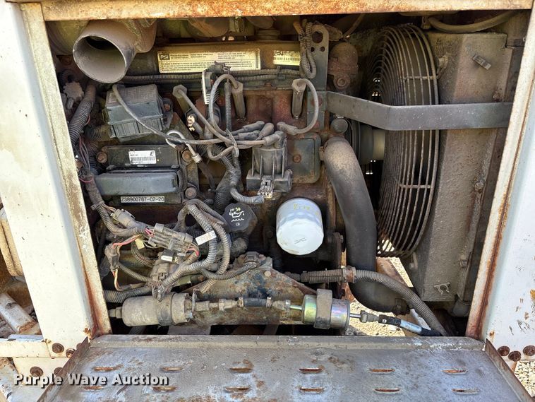 image for item YA1282 2017 Bandit 200UC wood chipper