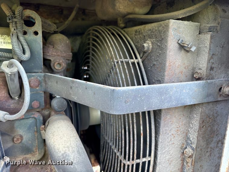 image for item YA1282 2017 Bandit 200UC wood chipper