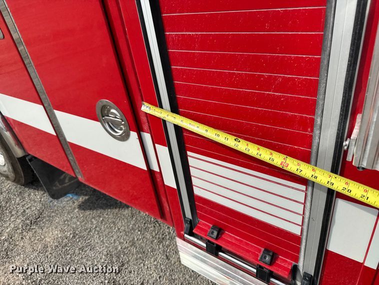 image for item YA1350 2007 Pierce Enforcer pumper fire truck