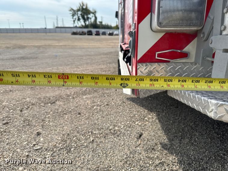 image for item YA1350 2007 Pierce Enforcer pumper fire truck