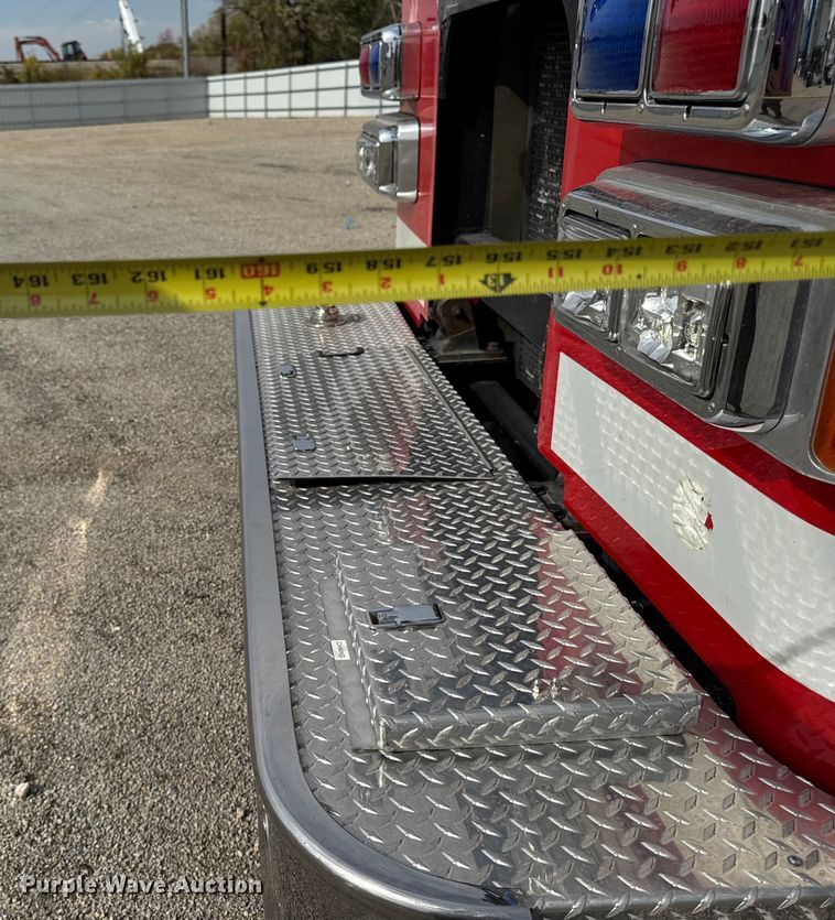 image for item YA1350 2007 Pierce Enforcer pumper fire truck