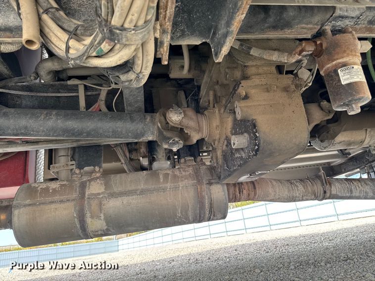 image for item YA1350 2007 Pierce Enforcer pumper fire truck