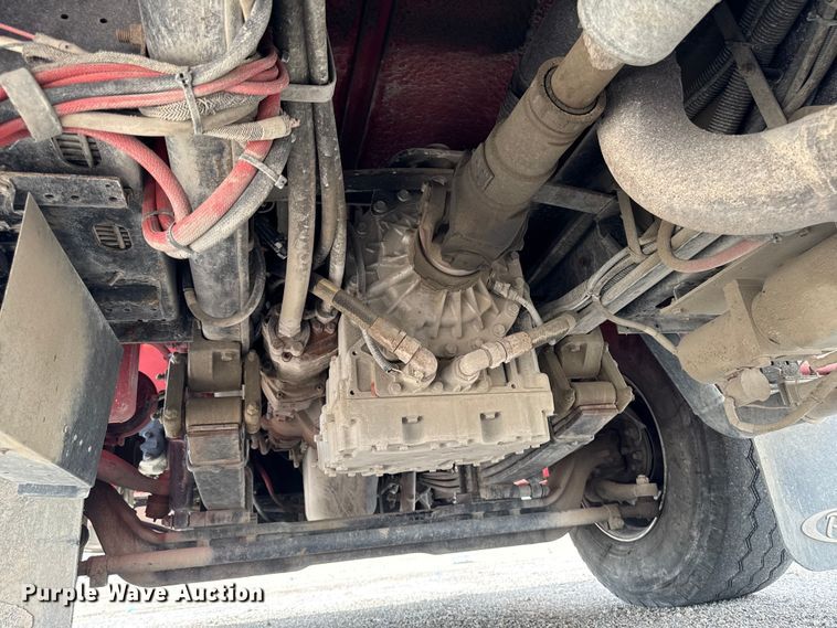 image for item YA1350 2007 Pierce Enforcer pumper fire truck