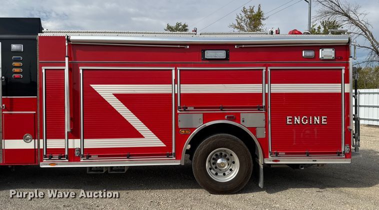 image for item YA1350 2007 Pierce Enforcer pumper fire truck