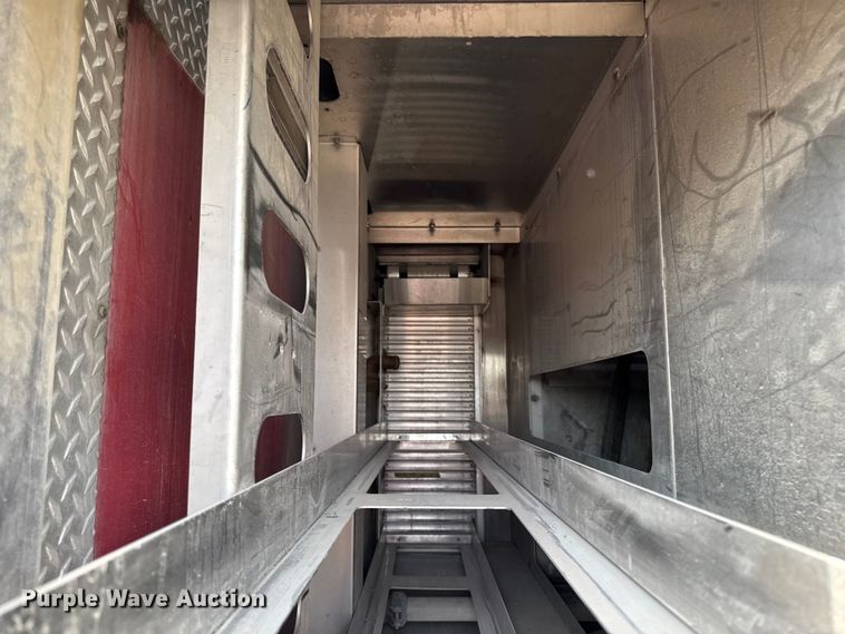 image for item YA1350 2007 Pierce Enforcer pumper fire truck