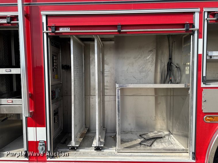 image for item YA1350 2007 Pierce Enforcer pumper fire truck