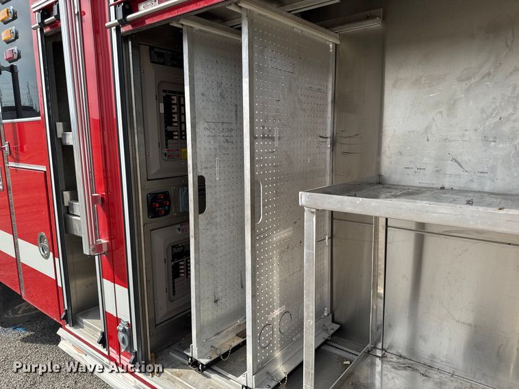 image for item YA1350 2007 Pierce Enforcer pumper fire truck