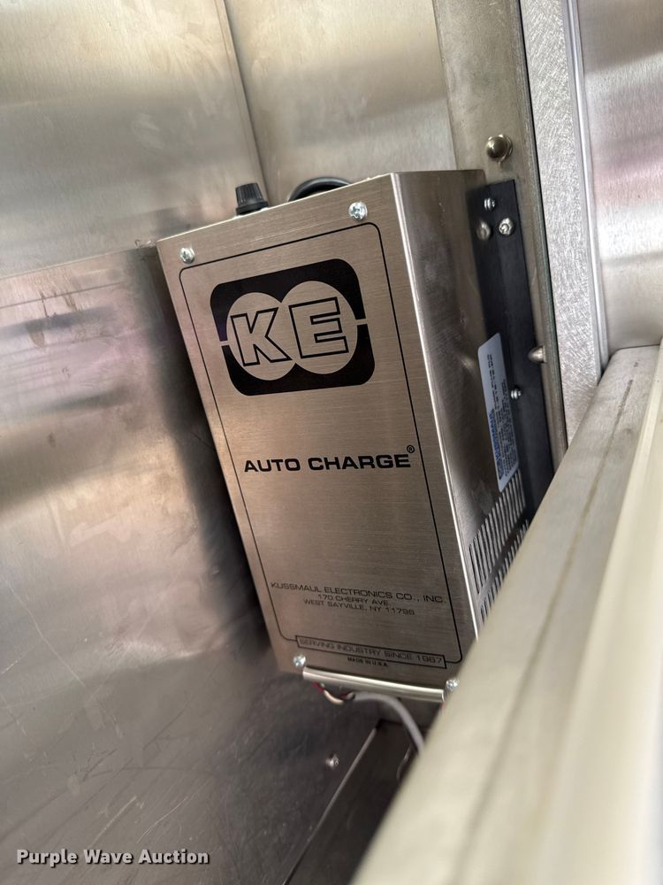 image for item YA1350 2007 Pierce Enforcer pumper fire truck