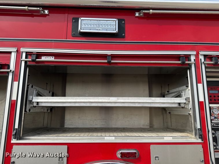 image for item YA1350 2007 Pierce Enforcer pumper fire truck