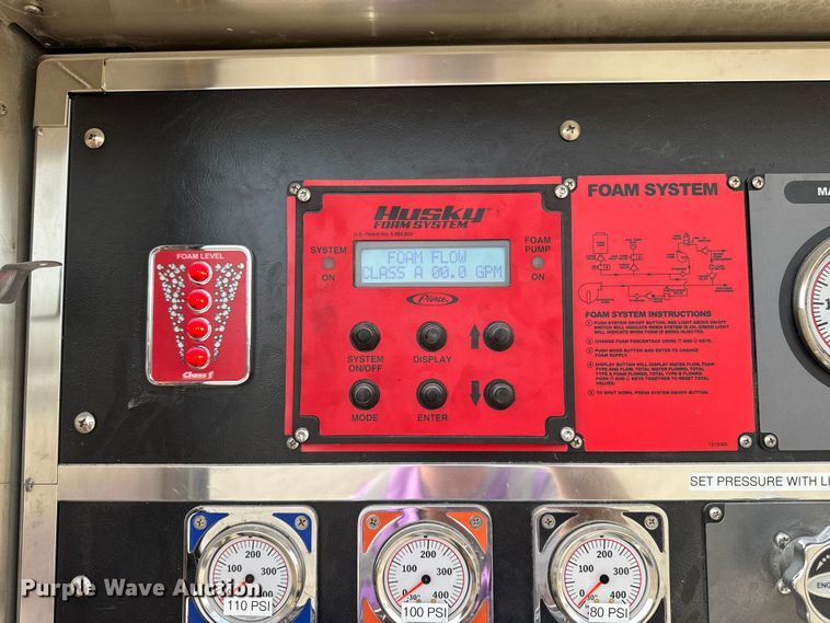 image for item YA1350 2007 Pierce Enforcer pumper fire truck