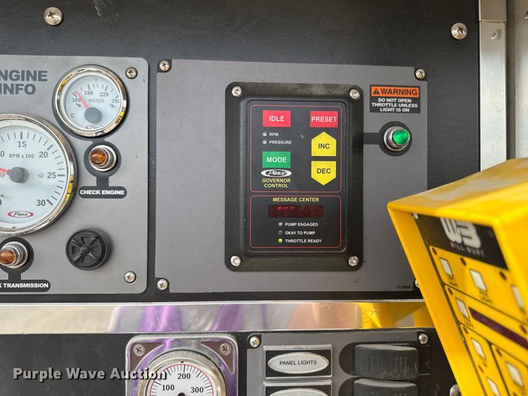 image for item YA1350 2007 Pierce Enforcer pumper fire truck