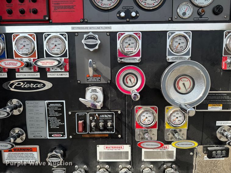 image for item YA1350 2007 Pierce Enforcer pumper fire truck