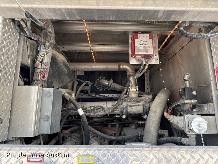 image for item YA1350 2007 Pierce Enforcer pumper fire truck