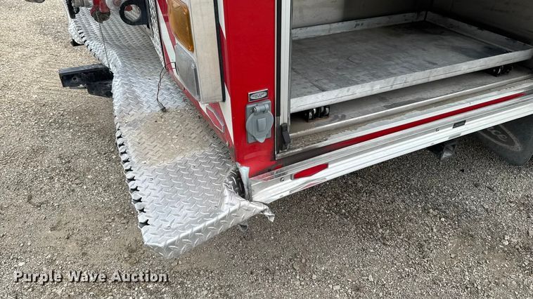 image for item YA1350 2007 Pierce Enforcer pumper fire truck