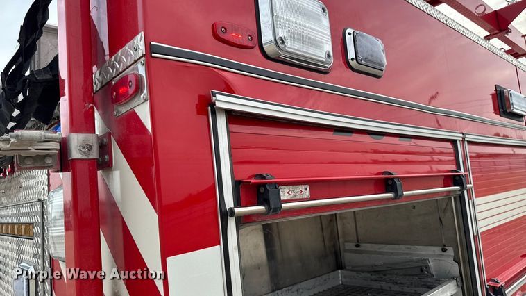 image for item YA1350 2007 Pierce Enforcer pumper fire truck