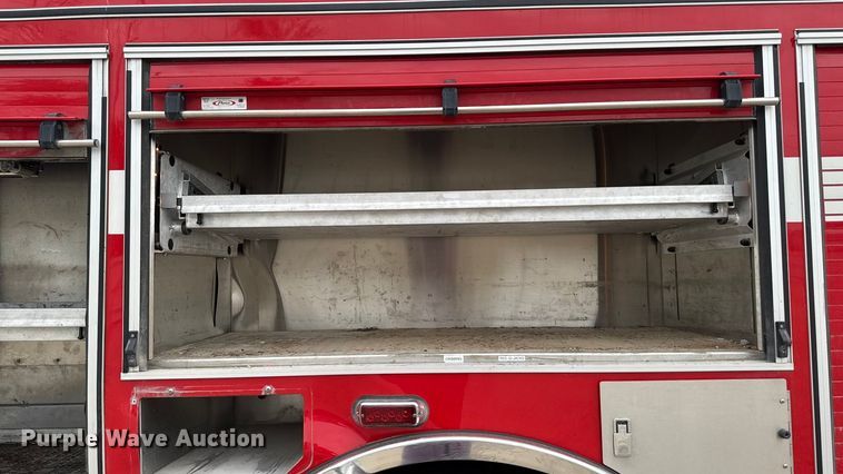 image for item YA1350 2007 Pierce Enforcer pumper fire truck